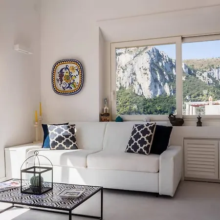 Casa Luna Caprese 카프리